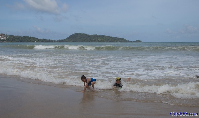 2012泰国清迈-曼谷-华欣-甲米-普吉-华欣-清迈3500公里自驾游之普吉Phuket芭东Patong海滩 ... ... ... ... . ... 2012泰国清迈-曼谷-华欣-甲米-普吉-华欣-清迈3500公里自驾游之普吉Phuket芭东Patong海滩 ... ... ... ... . ...