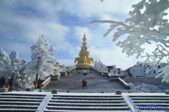 　　四川·峨眉山-乐山大佛景区
