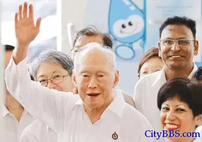 李光耀:汉语绝对不可能成为新加坡的通用语言 李光耀:汉语绝对不可能成为新加坡的通用语言