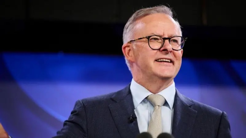 阿尔巴尼斯 阿尔巴尼斯